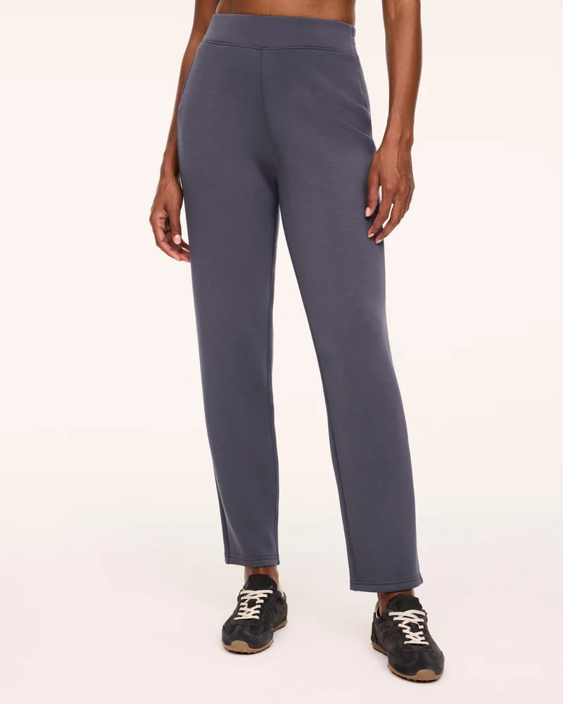SPANX SPANX AIRESSENTIALS® SLIM STRAIGHT PANT - dark slate