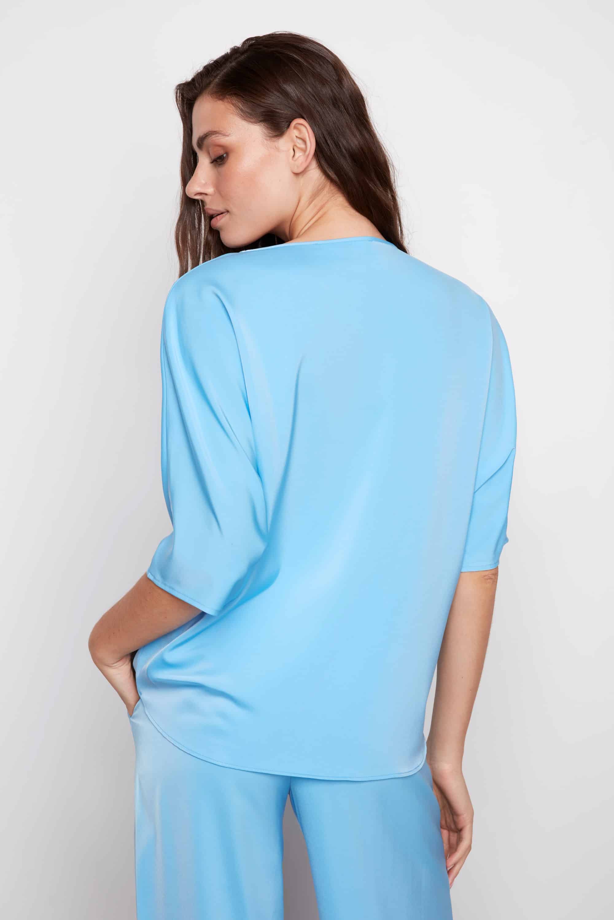 SATIN V-NECK SHORT SLEEVE TOP