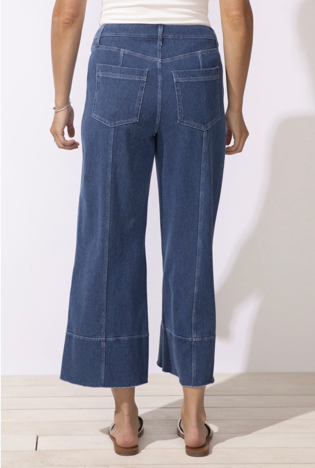 Comfort Knit Denim Crop Jean - Mid Wash