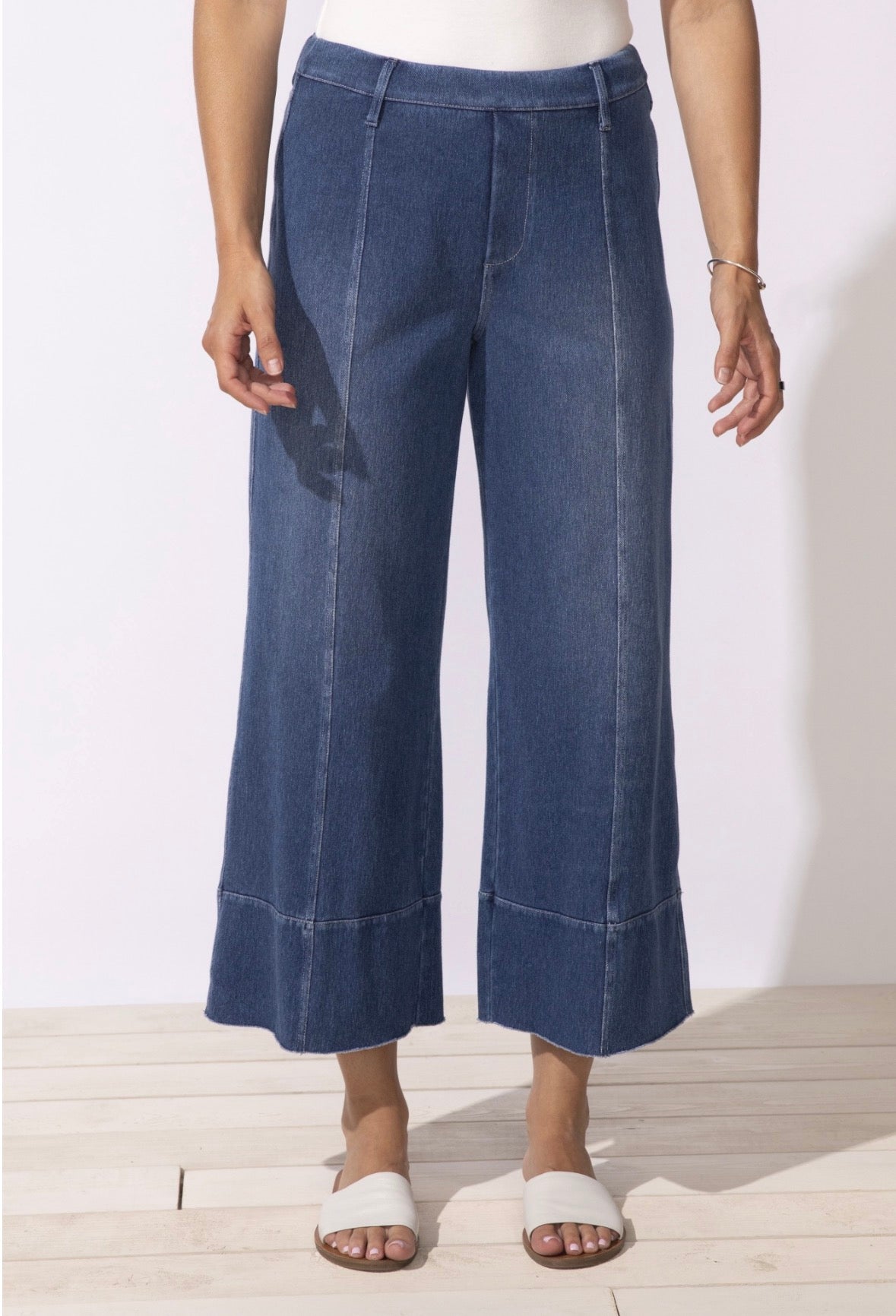 Comfort Knit Denim Crop Jean - Mid Wash