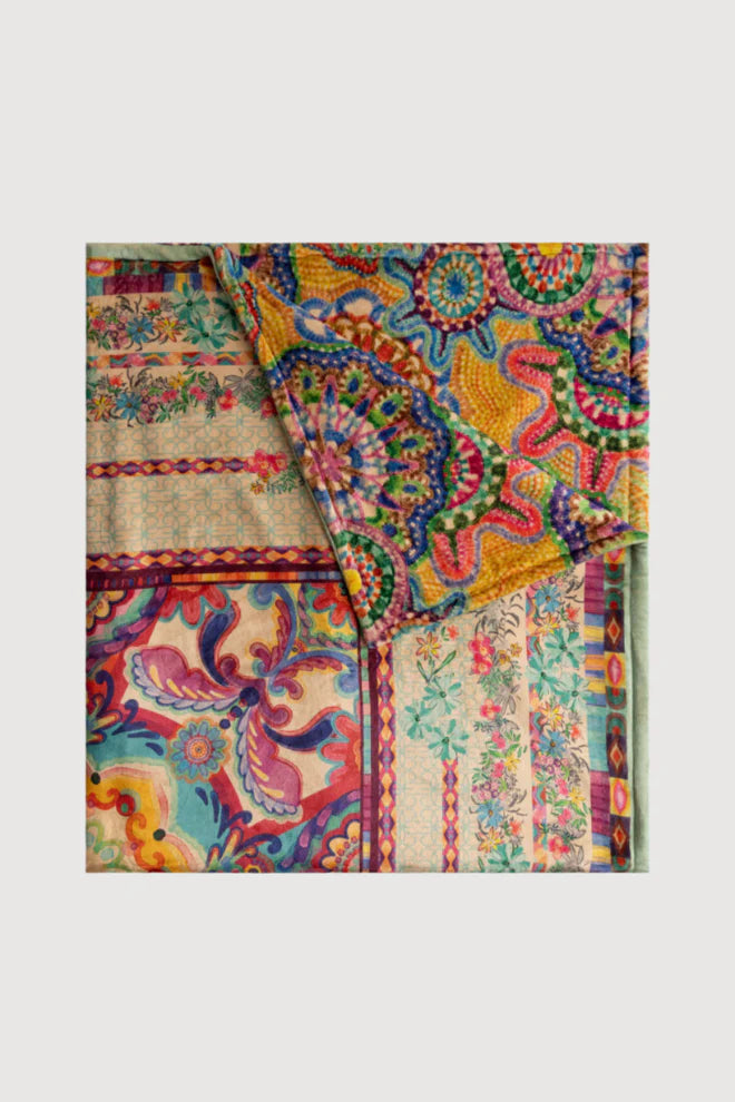 LAUREL CANYON COZY BLANKET - Mcanna