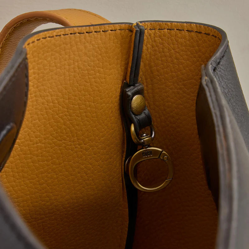 Hobo Rayna Shoulder Bag