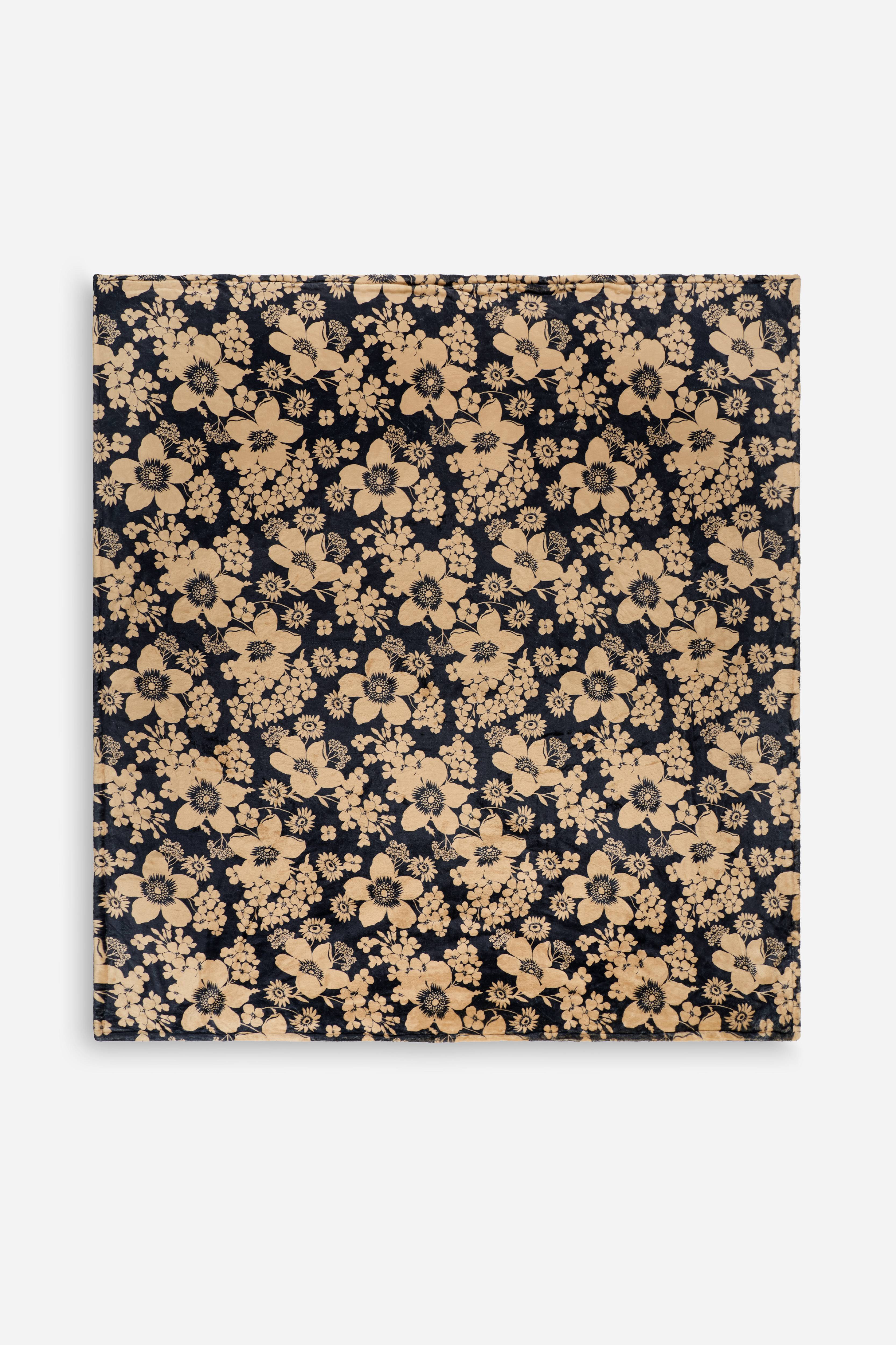 LAUREL CANYON COZY BLANKET - Aurelius