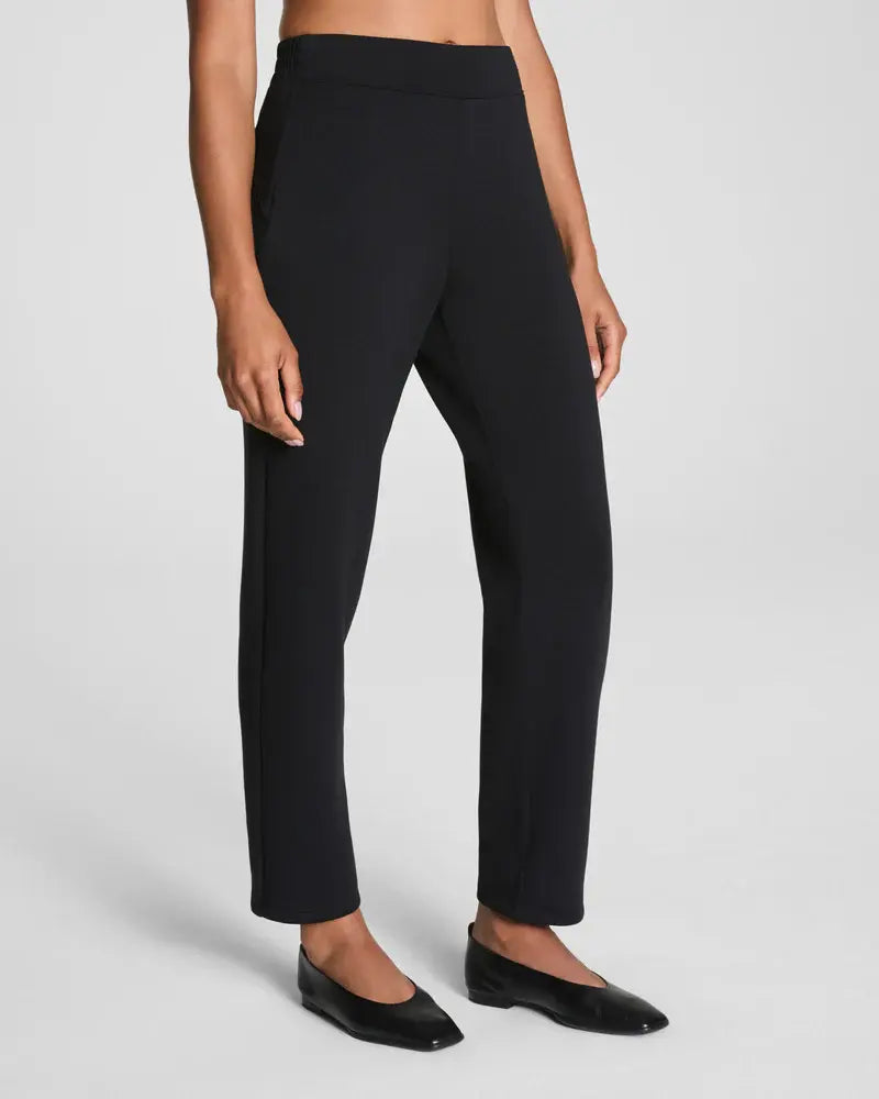 SPANX SPANX AIRESSENTIALS® SLIM STRAIGHT PANT - Black
